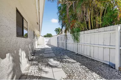 22732 Pickerel Circle, Boca Raton, FL 33428 - Photo 36