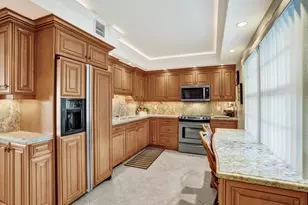 806 Cypress Blvd, Pompano Beach, FL 33069 - Photo 16