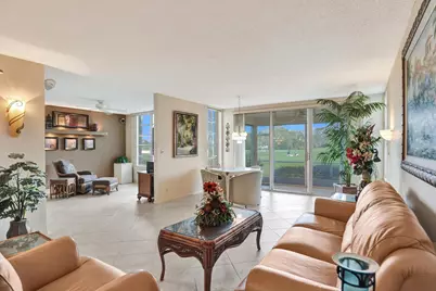 806 Cypress Boulevard #104, Pompano Beach, FL 33069 - Photo 10