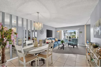 116 Golden Lakes Boulevard, West Palm Beach, FL 33411 - Photo 6