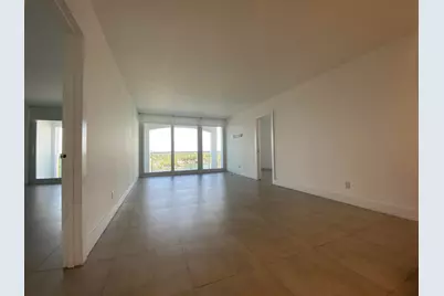 5401 Collins Avenue #620, Miami Beach, FL 33140 - Photo 6