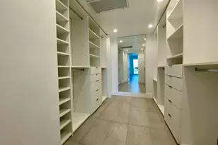 5401 Collins Ave, Miami Beach, FL 33140 - Photo 16