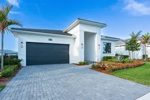 2293 SE Canopy Cove Ln, Port Saint Lucie, FL 34984 - Photo 4