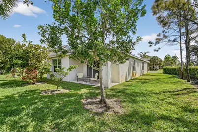 3750 Whitney Park Lane, Greenacres, FL 33463 - Photo 20