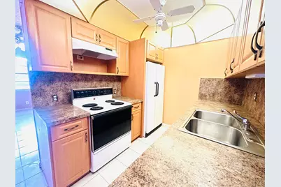 3057 Harwood E #3057, Deerfield Beach, FL 33442 - Photo 8