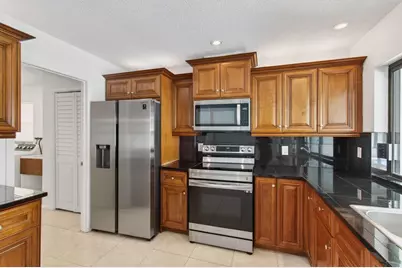2453 NW 26th Circle, Boca Raton, FL 33431 - Photo 16