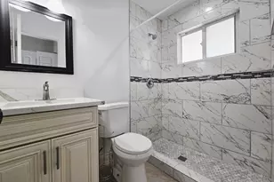 324 S Chillingworth Dr, West Palm Beach, FL 33409 - Photo 18