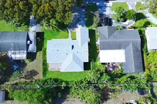 324 S Chillingworth Dr, West Palm Beach, FL 33409 - Photo 10