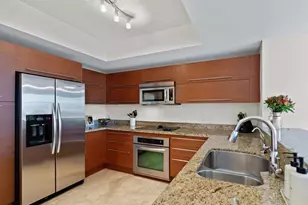 2641 N Flamingo Rd, Plantation, FL 33323 - Photo 8