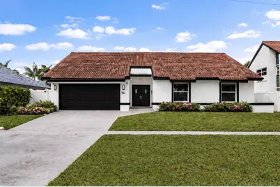 281 N Country Club Boulevard, Boca Raton, FL 33487 - Photo 2