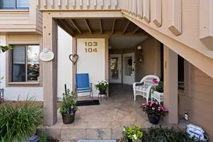 233 NE Edgewater Dr, Hutchinson Island, FL 34996 - Photo 4