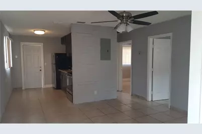 704 NW 4th Street #2, Hallandale Beach, FL 33009 - Photo 4