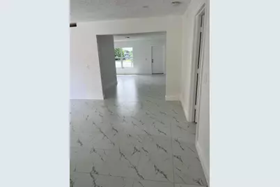 2747 Summit Boulevard, West Palm Beach, FL 33406 - Photo 14