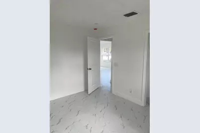 2747 Summit Boulevard, West Palm Beach, FL 33406 - Photo 2