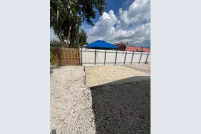 2747 Summit Boulevard, West Palm Beach, FL 33406 - Photo 10