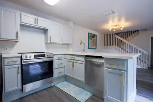 10923 Chandler Dr, Cooper City, FL 33026 - Photo 4