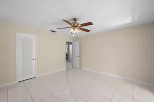911 Savannas Point Dr, Fort Pierce, FL 34982 - Photo 14