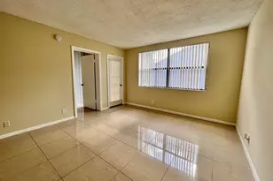 752 Executive Center Dr, West Palm Beach, FL 33401 - Photo 4