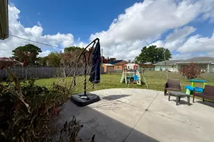 101 SW Fairview Ave, Port Saint Lucie, FL 34983 - Photo 16