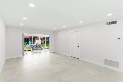 733 Nantucket Circle, Lake Worth, FL 33467 - Photo 10