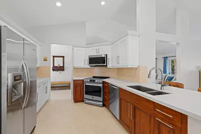 7598 Fairway Trail, Boca Raton, FL 33487 - Photo 8