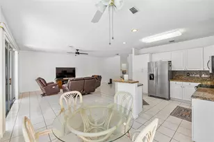 15883 NW 11th St, Pembroke Pines, FL 33028 - Photo 16