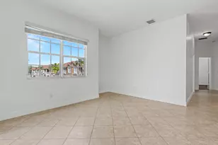 5869 Hampton Hills Blvd, Tamarac, FL 33321 - Photo 6