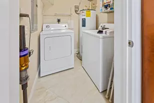 275 NW Flagler Ave, Stuart, FL 34994 - Photo 12