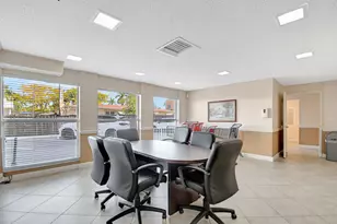 2555 NE 11th St, Fort Lauderdale, FL 33304 - Photo 30