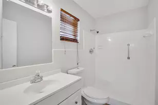 113 SE 14th St, Deerfield Beach, FL 33441 - Photo 26