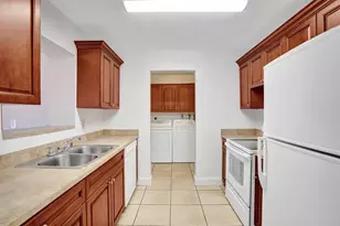 113 SE 14th St, Deerfield Beach, FL 33441 - Photo 8