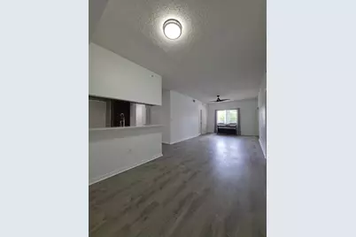 2805 Veronia Drive #204, Palm Beach Gardens, FL 33410 - Photo 12