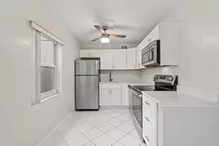 932 Flanders T, Delray Beach, FL 33484 - Photo 1