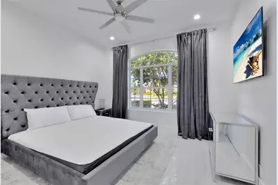 4088 NW Briarcliff Circle, Boca Raton, FL 33496 - Photo 16