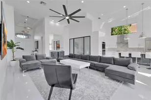 4088 NW Briarcliff Circle, Boca Raton, FL 33496 - Photo 10