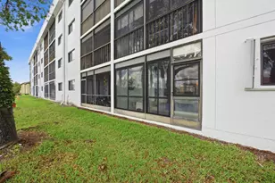 4725 Lucerne Lakes Blvd Blvd E, Lake Worth, FL 33467 - Photo 24
