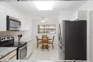4725 Lucerne Lakes Blvd Blvd E, Lake Worth, FL 33467 - Photo 10
