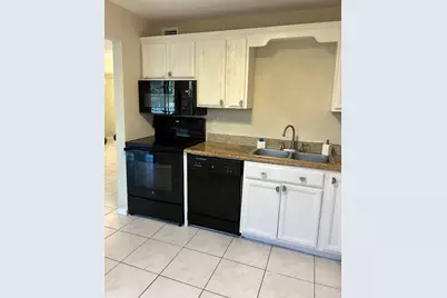 98 Capri C #C, Delray Beach, FL 33484 - Photo 4