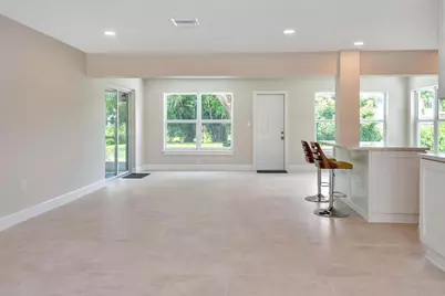 2001 Collier Avenue, Lake Worth, FL 33461 - Photo 4
