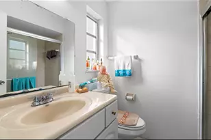 816 NW 8th Ave, Boynton Beach, FL 33426 - Photo 4