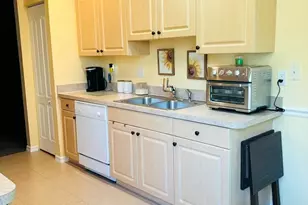 2104 SE Eatonville Dr, Port Saint Lucie, FL 34952 - Photo 4