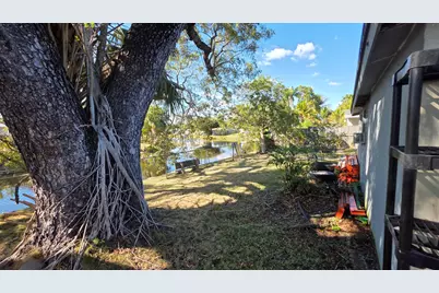 2305 E River Drive, Margate, FL 33063 - Photo 16