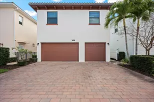 5013 Grandiflora Rd, Palm Beach Gardens, FL 33418 - Photo 12