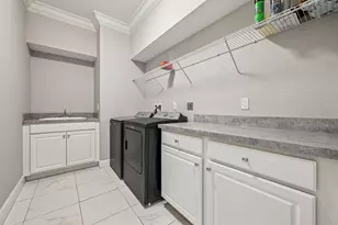 1600 NW Vivanco St, Port Saint Lucie, FL 34986 - Photo 32