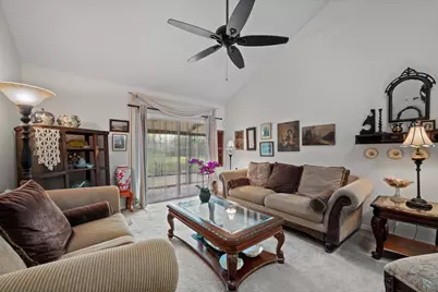 912 NE Sandalwood Place, Jensen Beach, FL 34957 - Photo 18