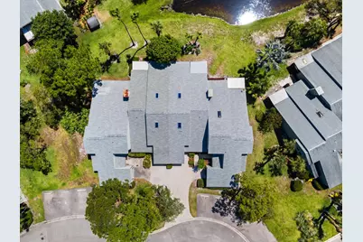 912 NE Sandalwood Place, Jensen Beach, FL 34957 - Photo 32