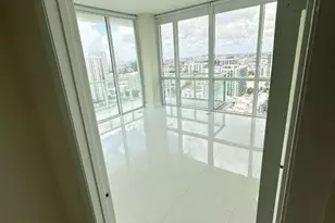 665 NE 25th St, Miami, FL 33137 - Photo 44