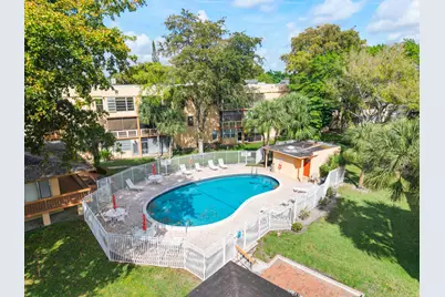 8390 Lagos De Campo Boulevard, Tamarac, FL 33321 - Photo 4