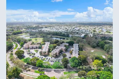8390 Lagos De Campo Boulevard, Tamarac, FL 33321 - Photo 32