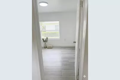 1527 NW 63rd Street, Miami, FL 33147 - Photo 28